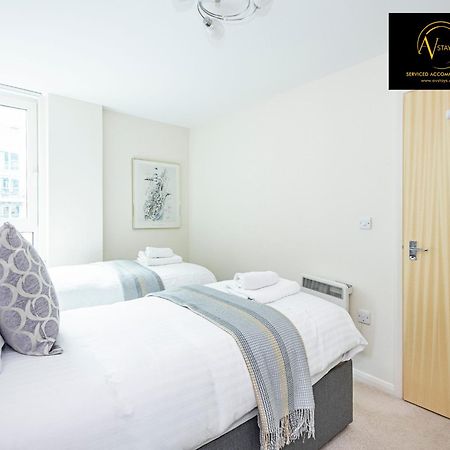 2 Bedroom Apartment By Av Stays Short Lets & Serviced Accommodation London Exterior photo